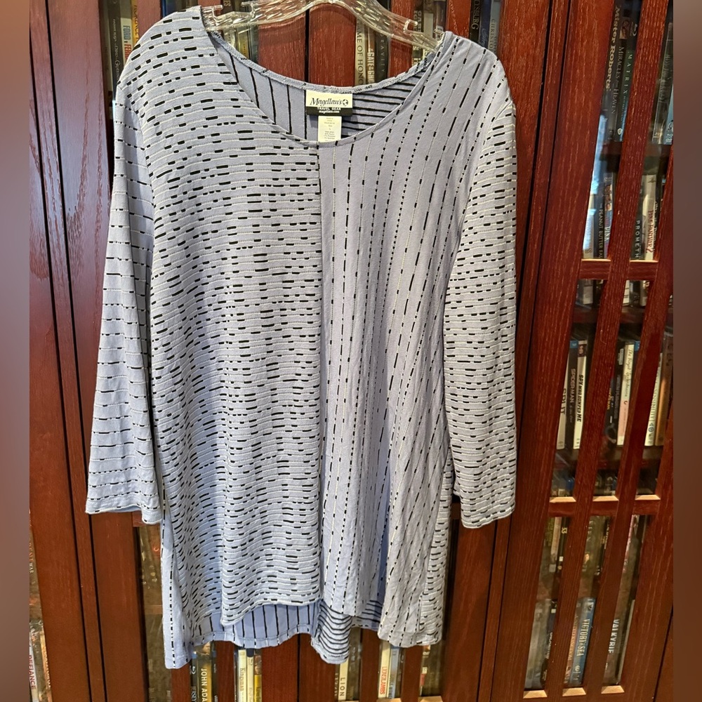 Magellan Outdoors Women's Gray Tunic Top